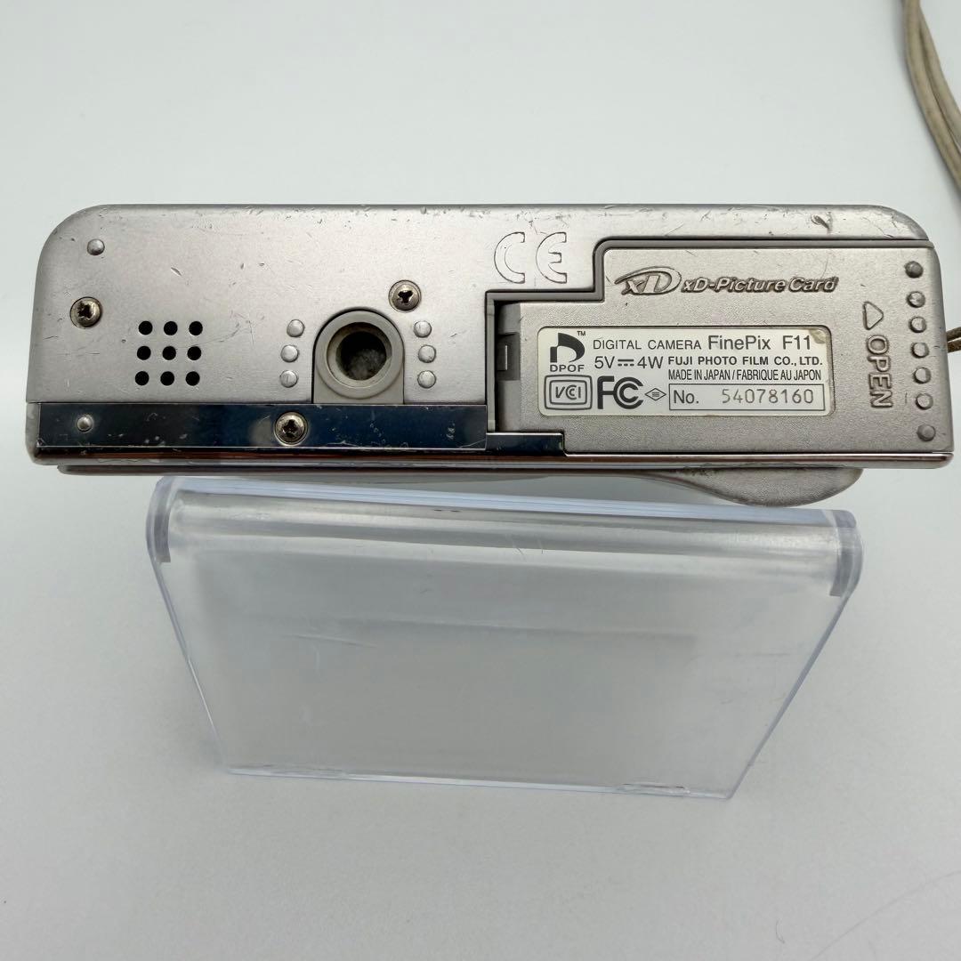 【動作確認済み】FUJIFILM FinePix F11 シルバー 名機