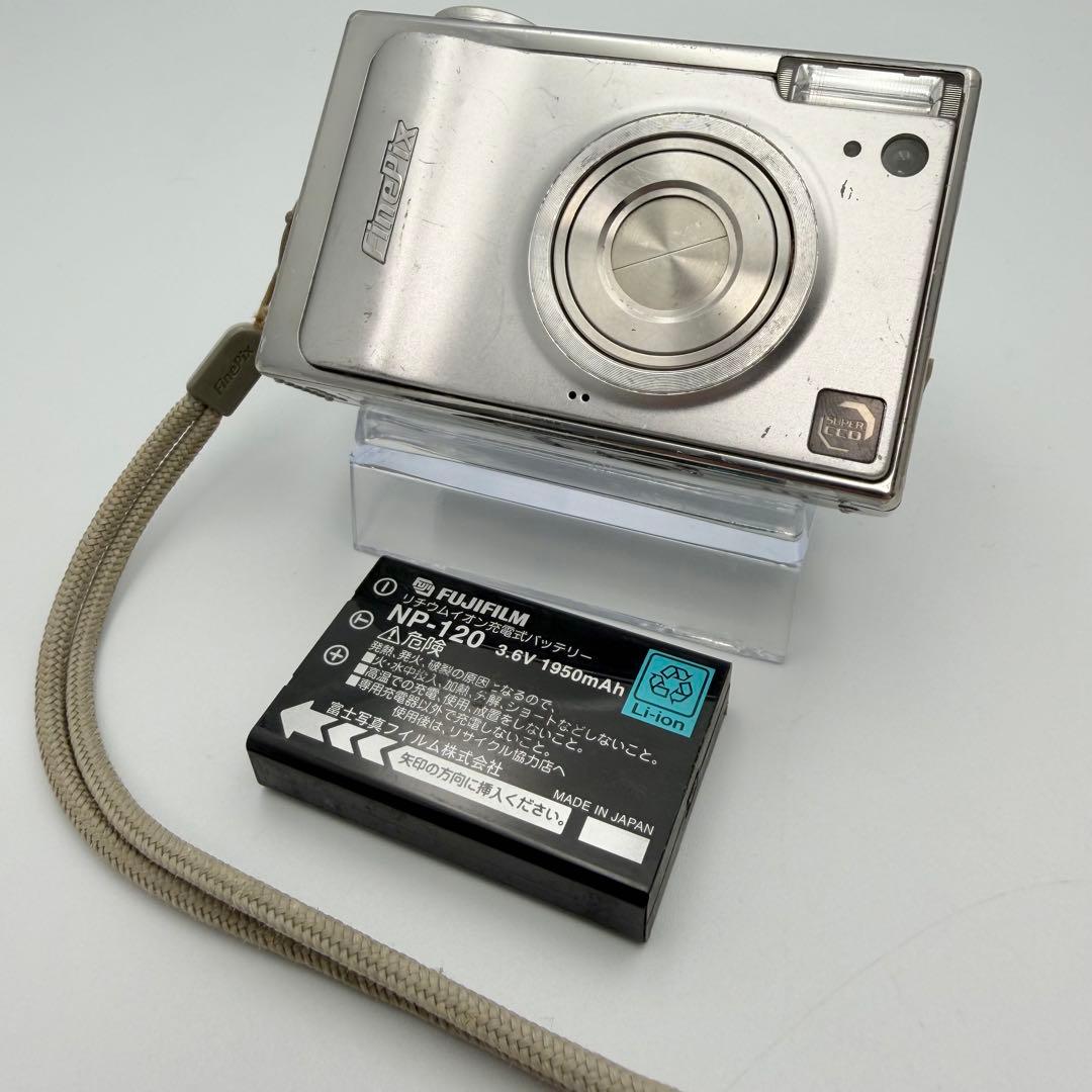 【動作確認済み】FUJIFILM FinePix F11 シルバー 名機