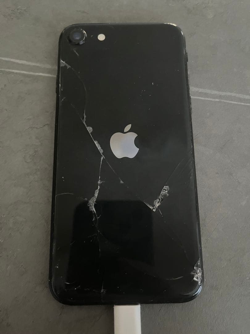 Apple iPhone SE第2世代 ブラック