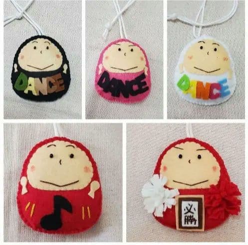 【完成品】手作りだるまさんお守り・フェルトマスコット部活お守り