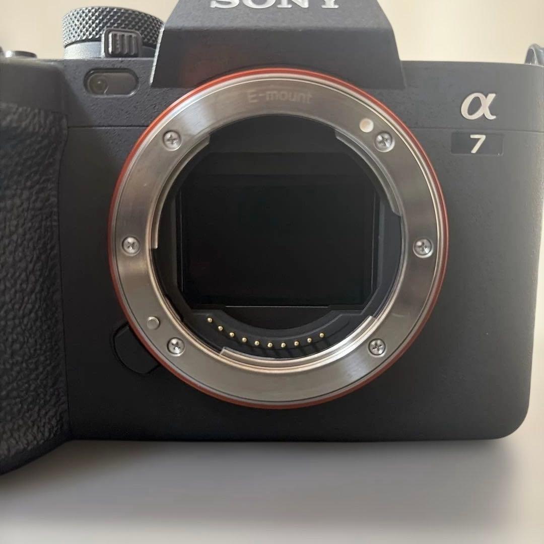 【良品】SONY α7Ⅳ (シャッター1万回以下) ILCE-7M4