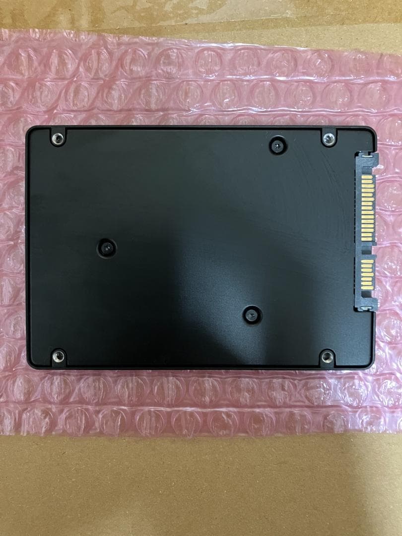SSD 1TB SAMSUNG 2.5インチ 内蔵型 約8200時間 動作保証