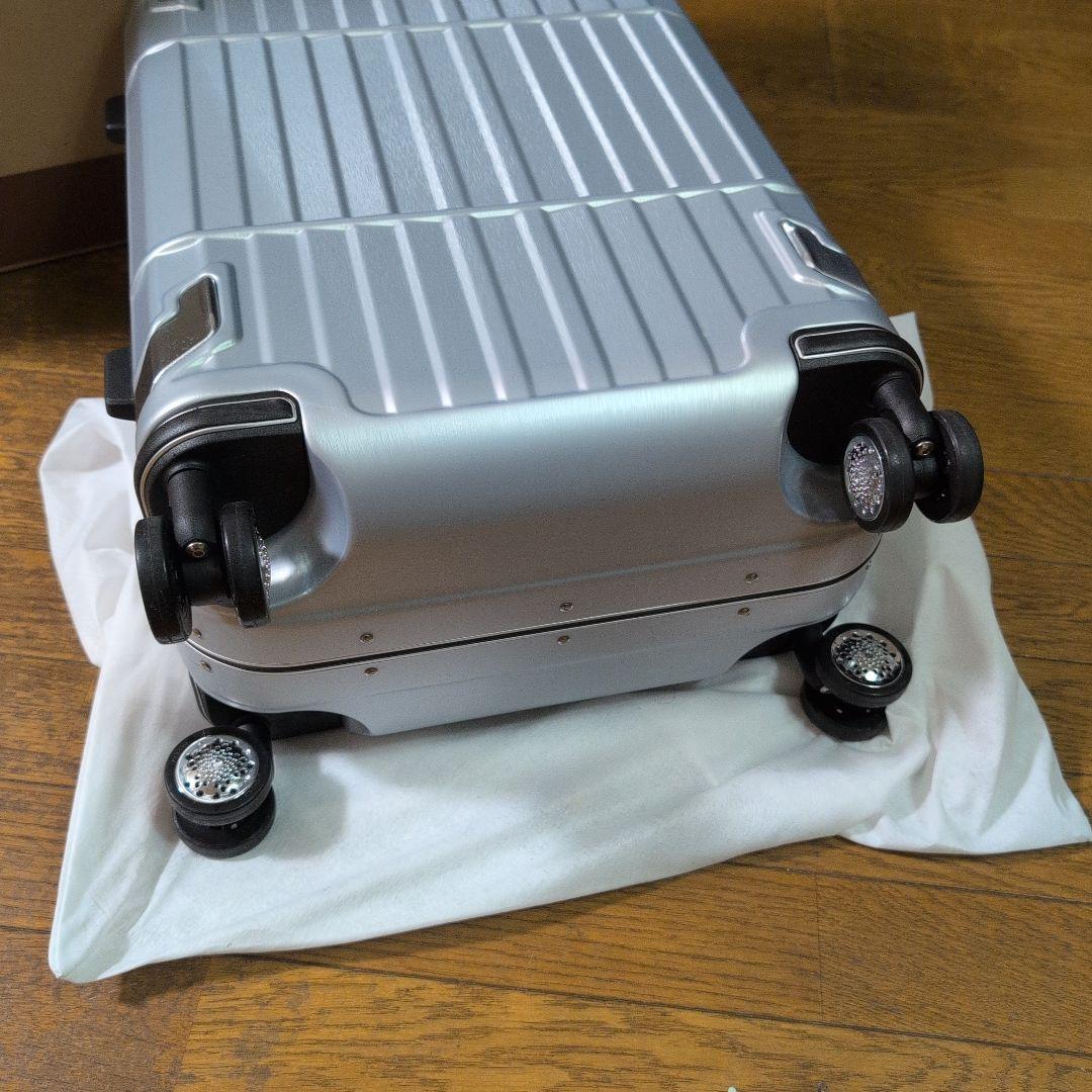 Departureスーツケース シルバー
