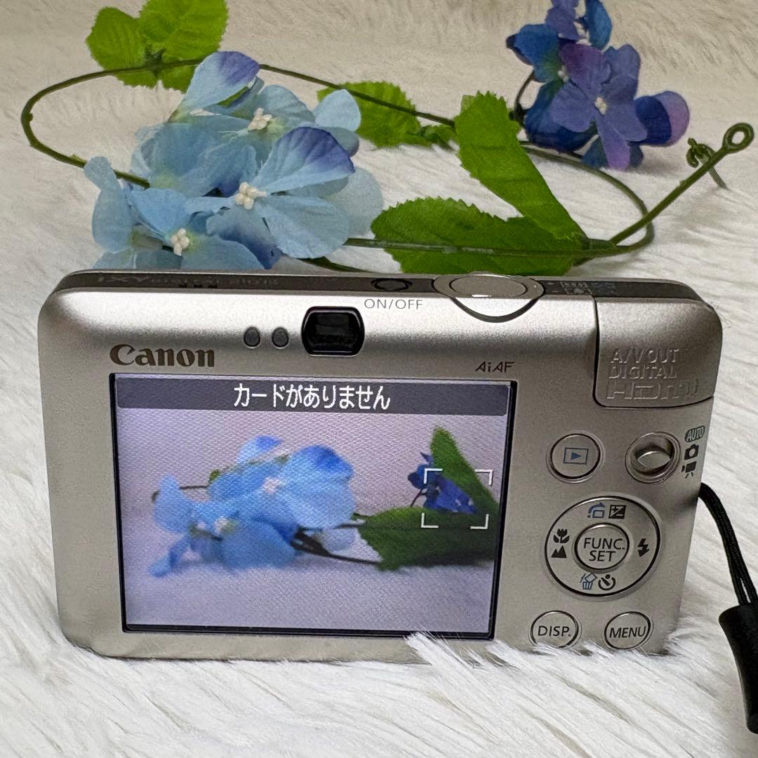 Canon カメラ　IXY 210IS PC1353 シルバー コンデジ　訳あり