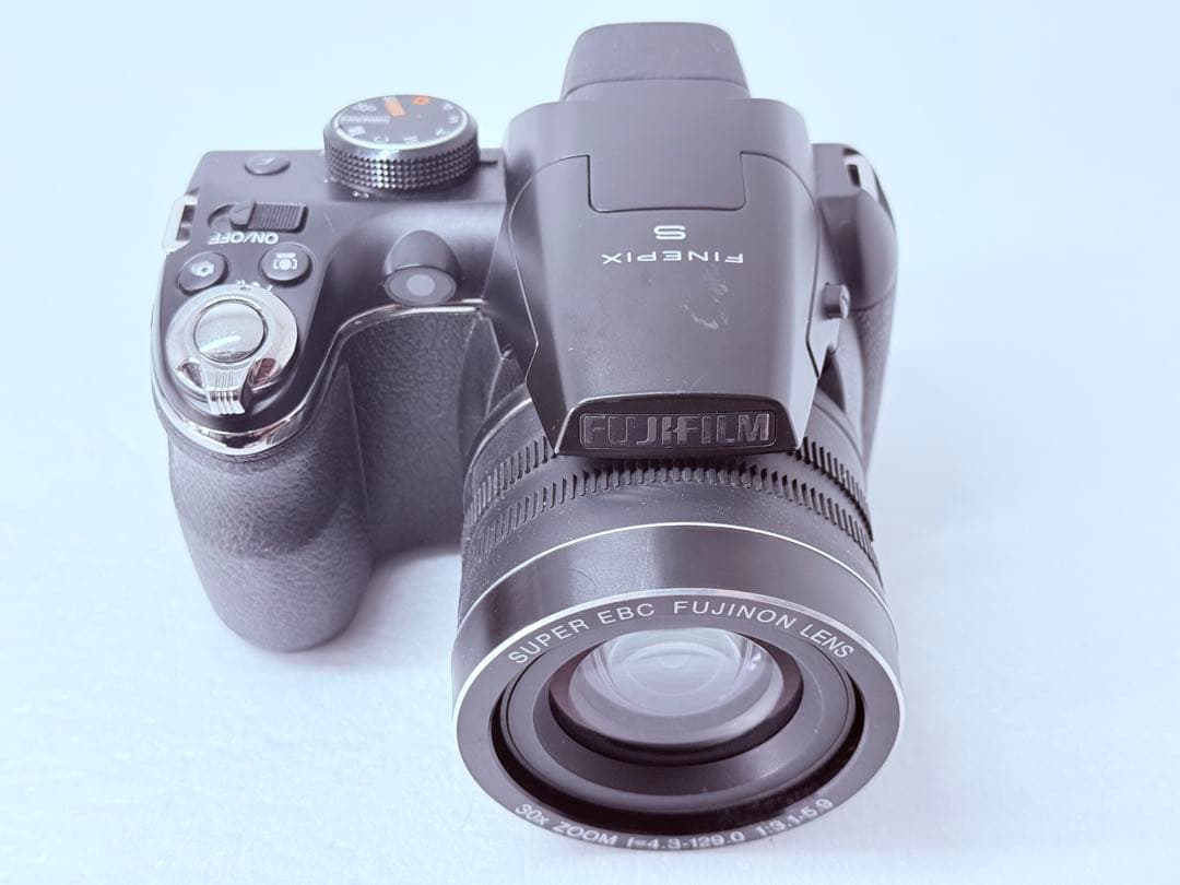 FUJIFILM FinePix S4500 動作確認済 デジカメ 単3電池駆動