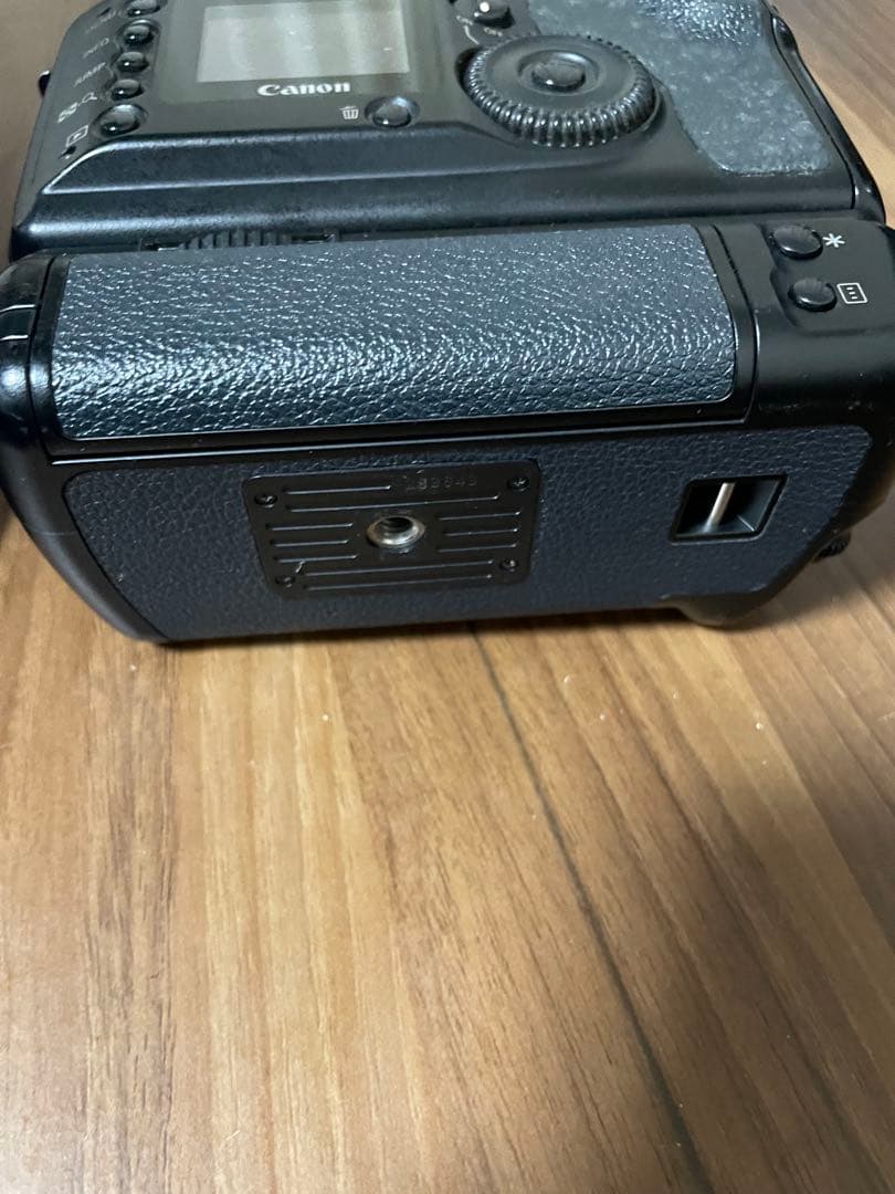 Canon EOS 930 デジタル一眼レフカメラ 動作未確認