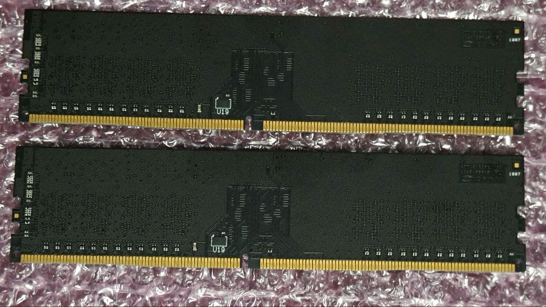 DDR4 8GBx2枚 16GB pc4-2400 動作確認済み ①