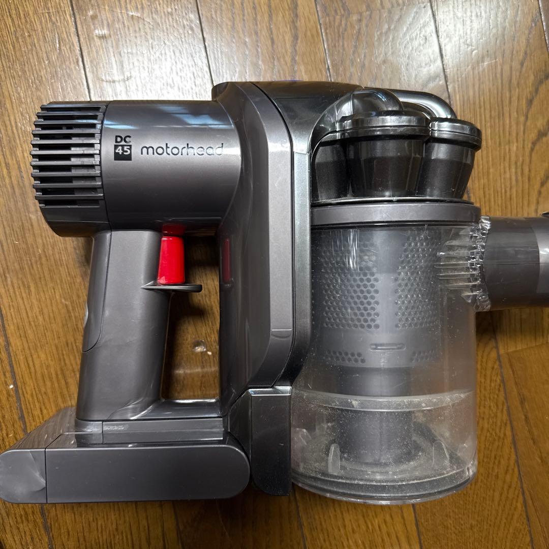 【出品本日のみ】ダイソン　掃除機　一式
