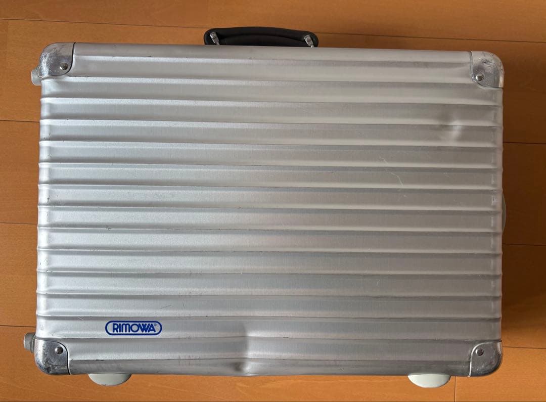 リモワ トパーズ アルミ 32L 機内持ち込み可 2輪キャリーケース 廃盤品