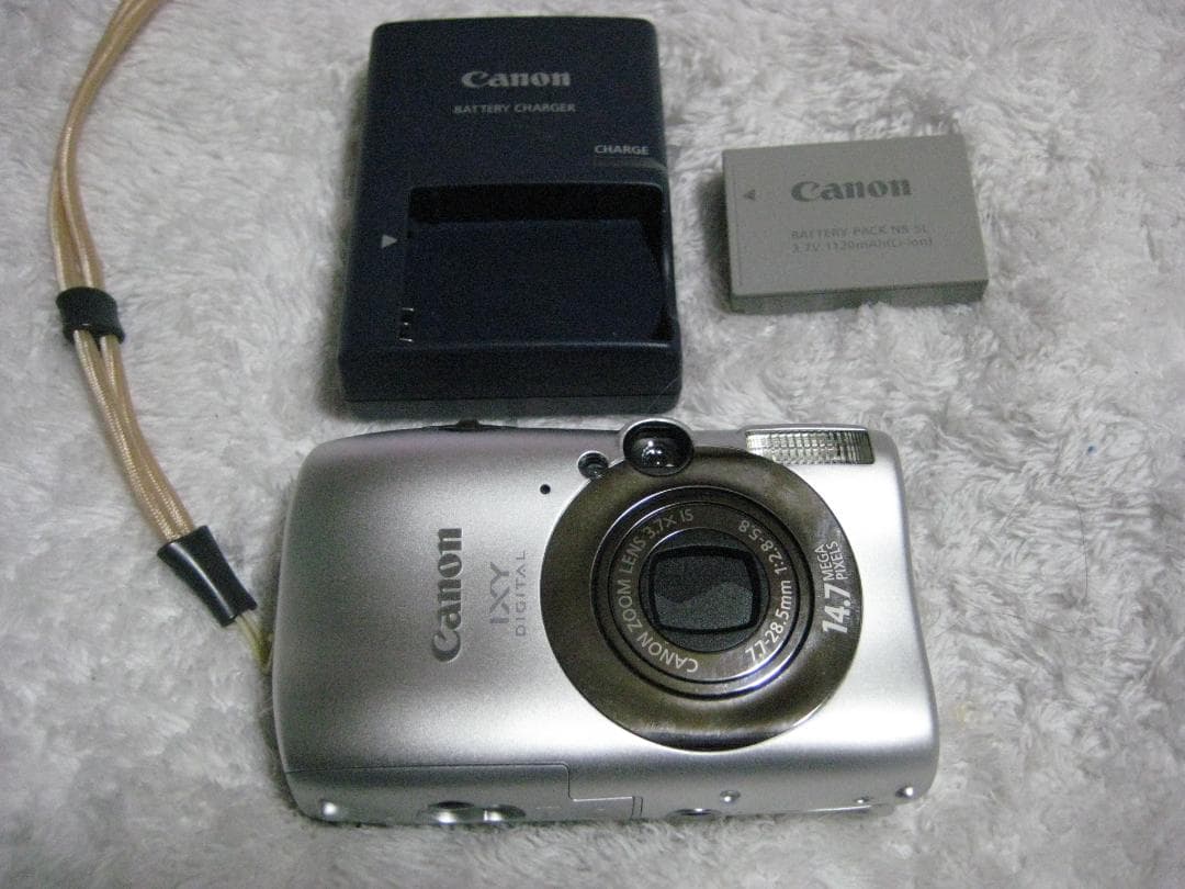 Canon IXY Digital 3000 IS シルバー