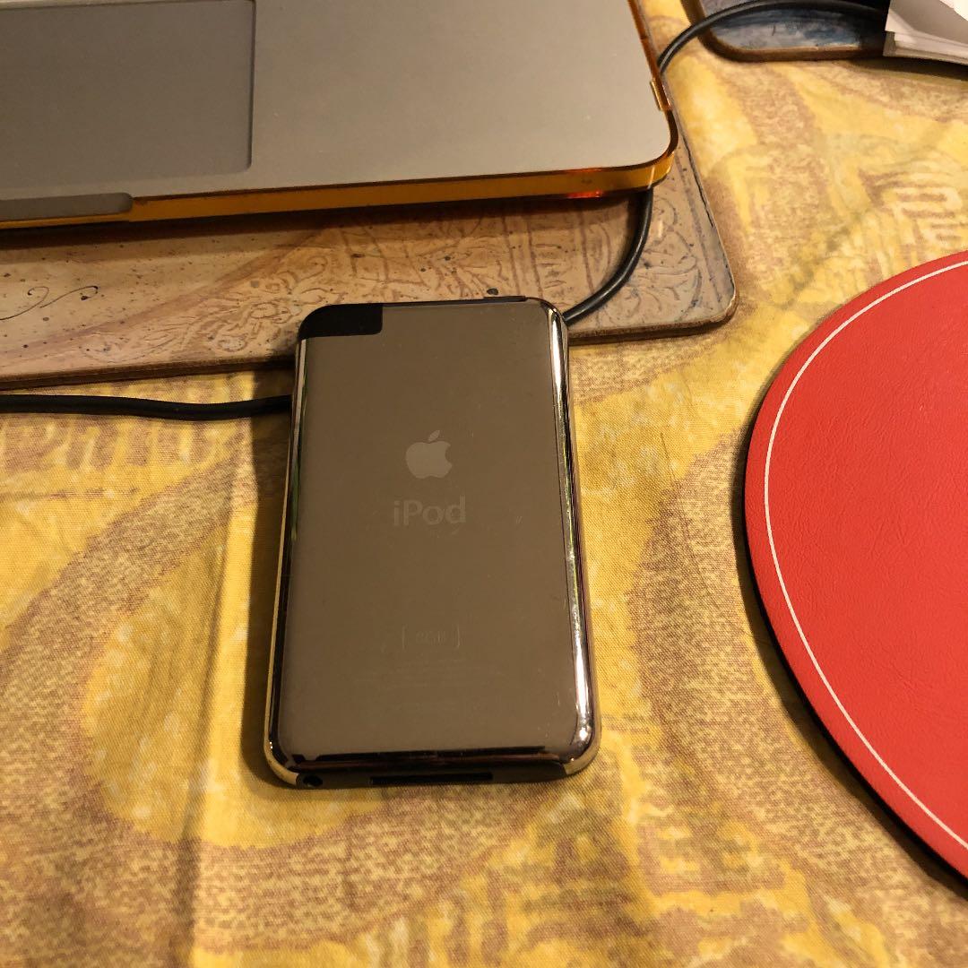 ポータブルプレーヤー iPod touch 8GB