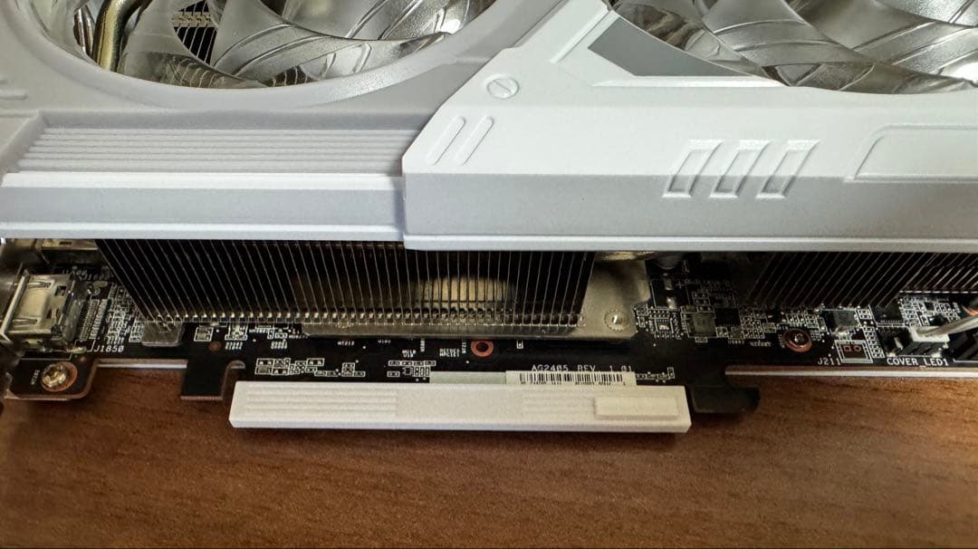ASRock Steel Legend RX9070XT ホワイト 動作問題なし