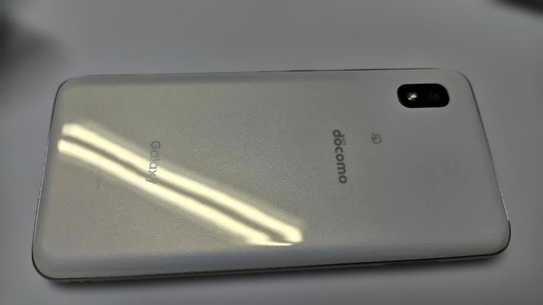 Samsung Galaxy A21 SC-42A docomo ホワイト