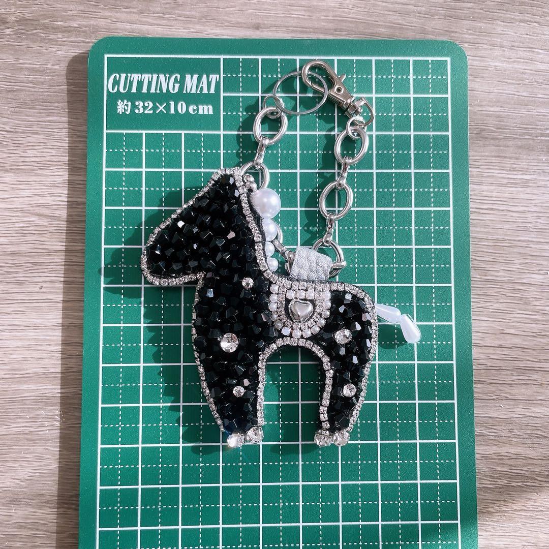 【モノトーンデザイン•ᴗ•✿BLACK】 お馬さん ハンドメイドバッグチャーム