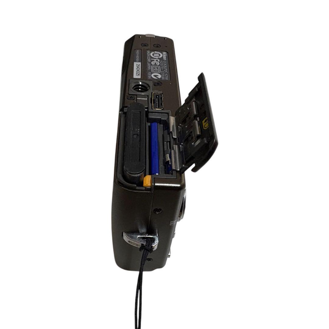 Nikon COOLPIX S700 コンパクトデジタルカメラ ケース付き