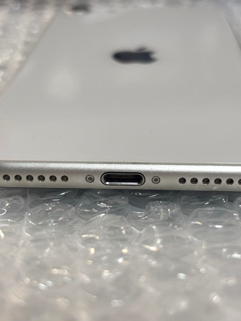 iphone ＳＥ第3世代 128GB simフリー