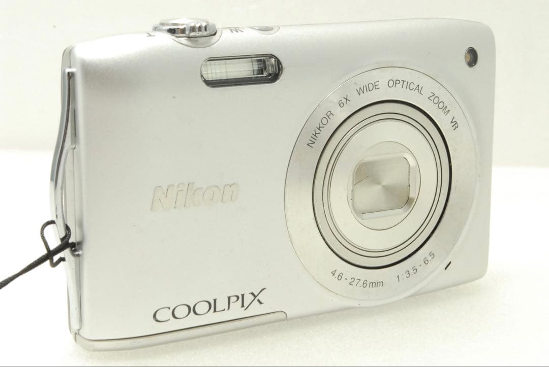 Nikon COOLPIX S3300❤️スマホ転送 動作確認済 シルバー ニコン