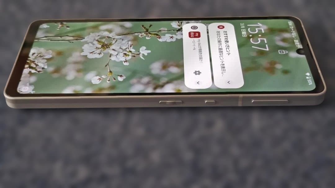 SHARP AQUOS sense6 シルバー 64GB SH-54B