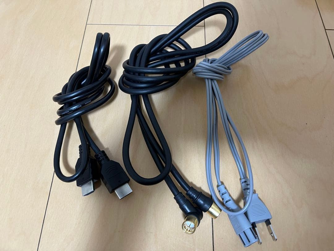 ケ*チ様 Hisense 32型　液晶テレビ　SHARP DVD機器