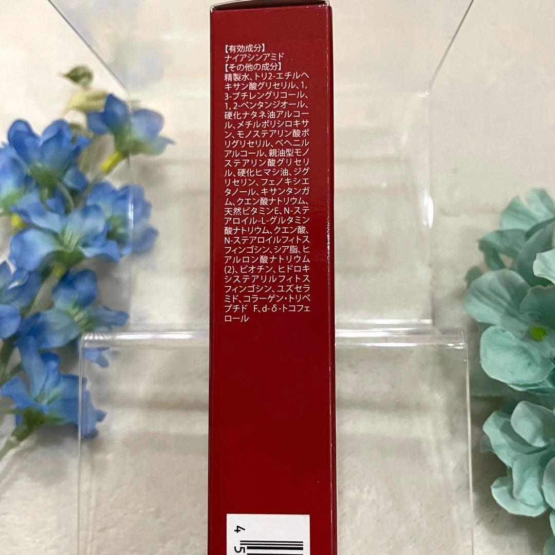 ハクアリードホワイトニングモイスチャーライジングエッセンシャルクリーム、ファンデ