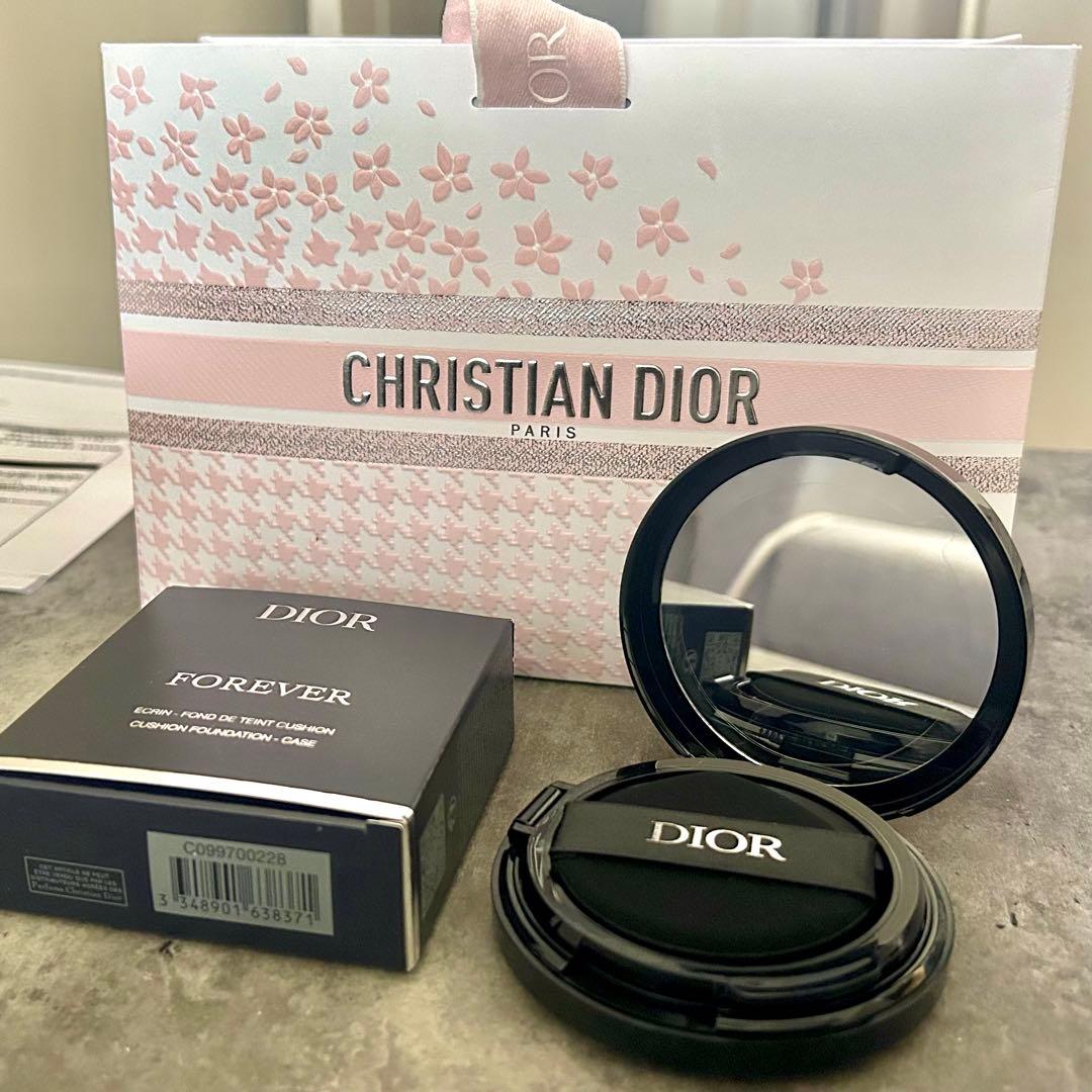 DIOR FOREVER クッションファンデーション