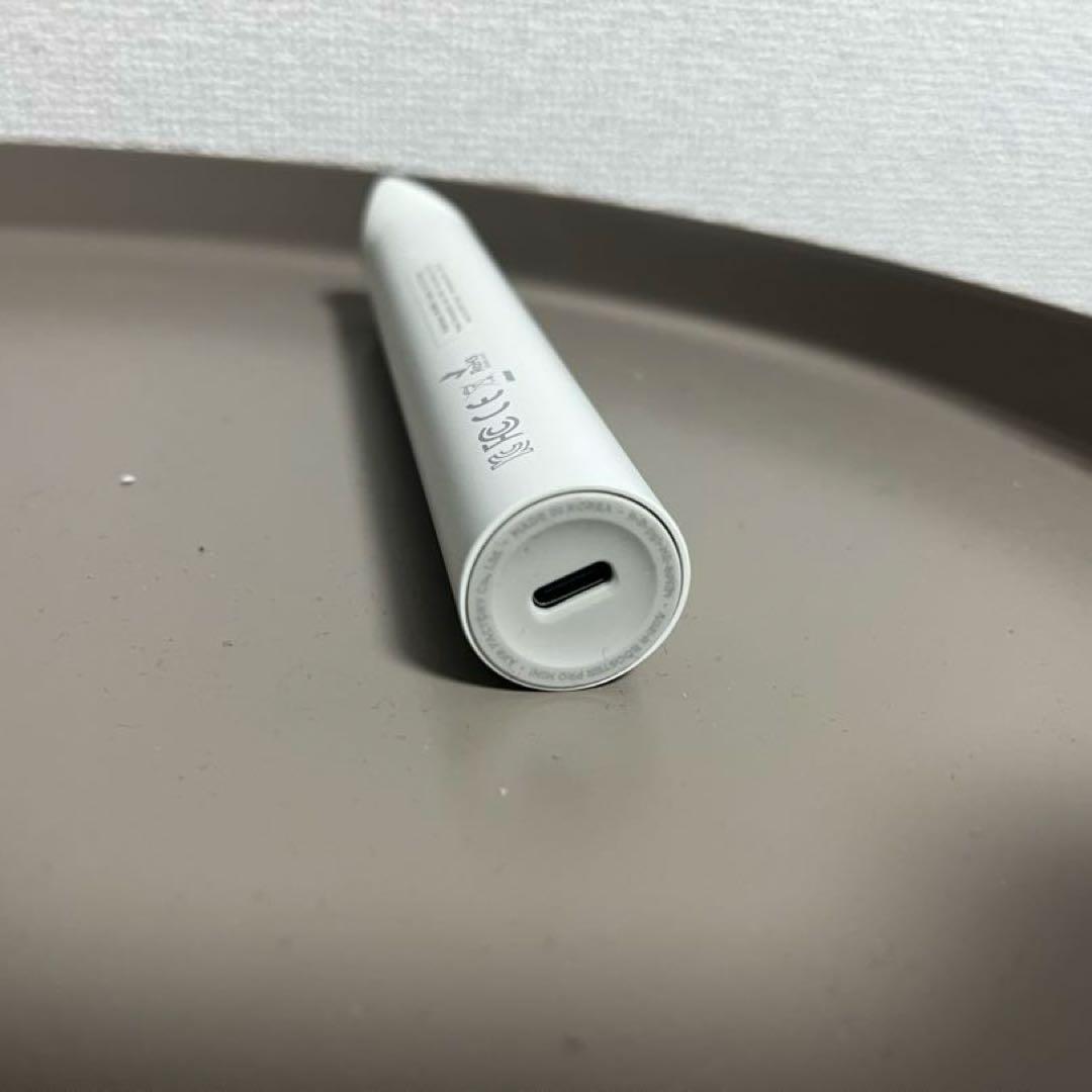 medicube メデキューブ　ブースタープロミニ　ホワイト　美顔器