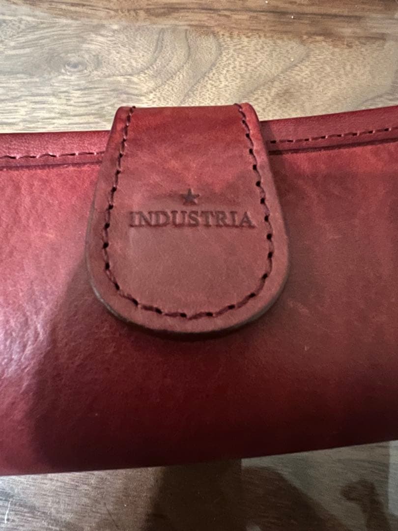 INDUSTRIA オムレットペンケース4／ワイン（アマゾニアレザー）