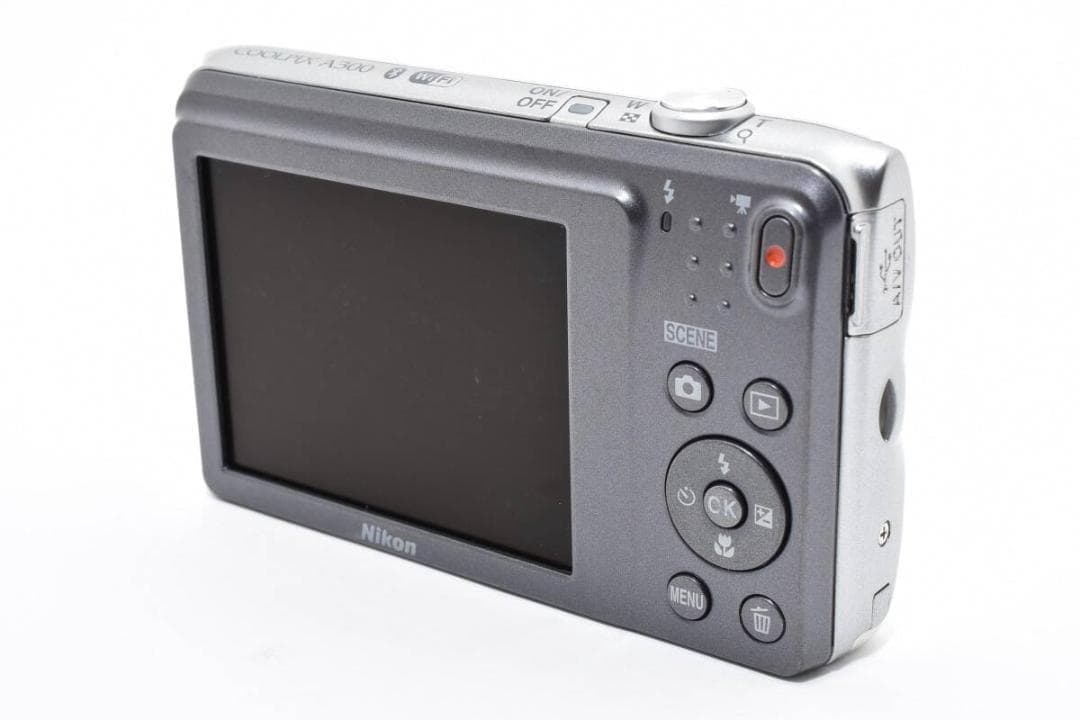 美品 ニコン　Nikon COOLPIX A300 シルバー 訳あり ＃A502