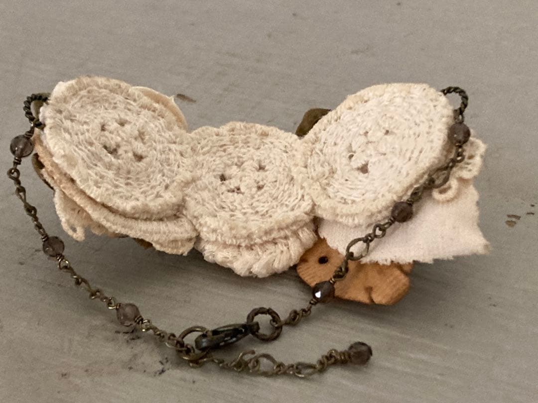 ハンドメイド　お花のブレスレット
