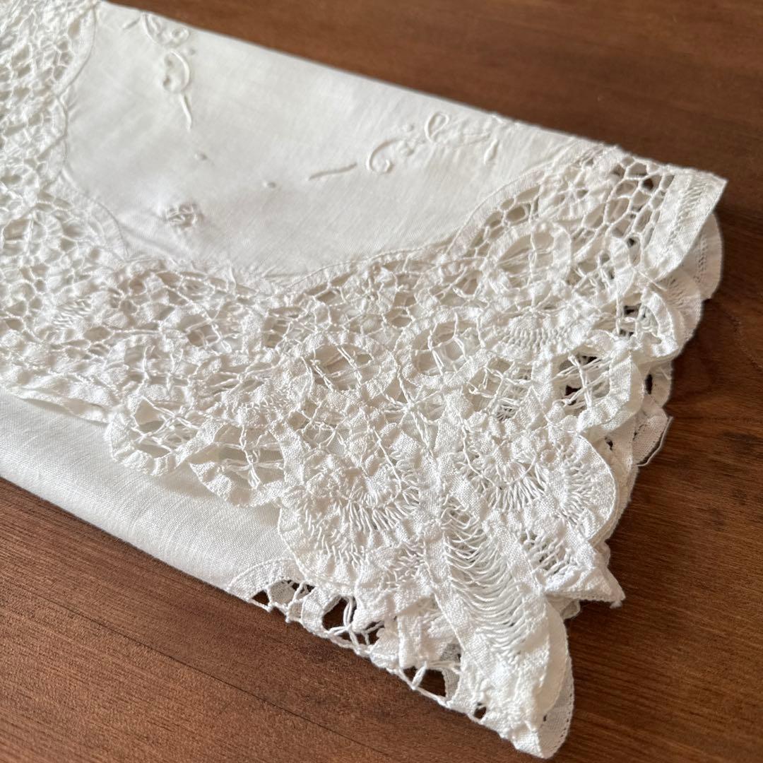 SALE❣️フランスアンティークஐ⋆バテンレースと花柄刺繍クロス・ロング