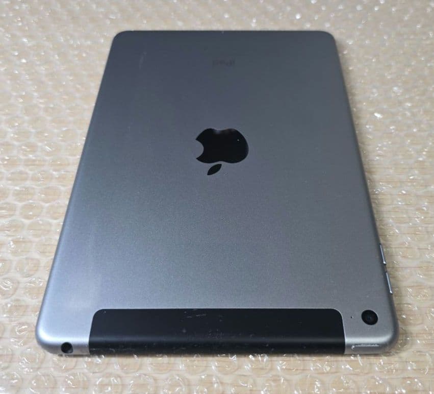 バ*ム様 iPad mini 4◼️セルラー版◼️128GB◼️バッテリー良品◼