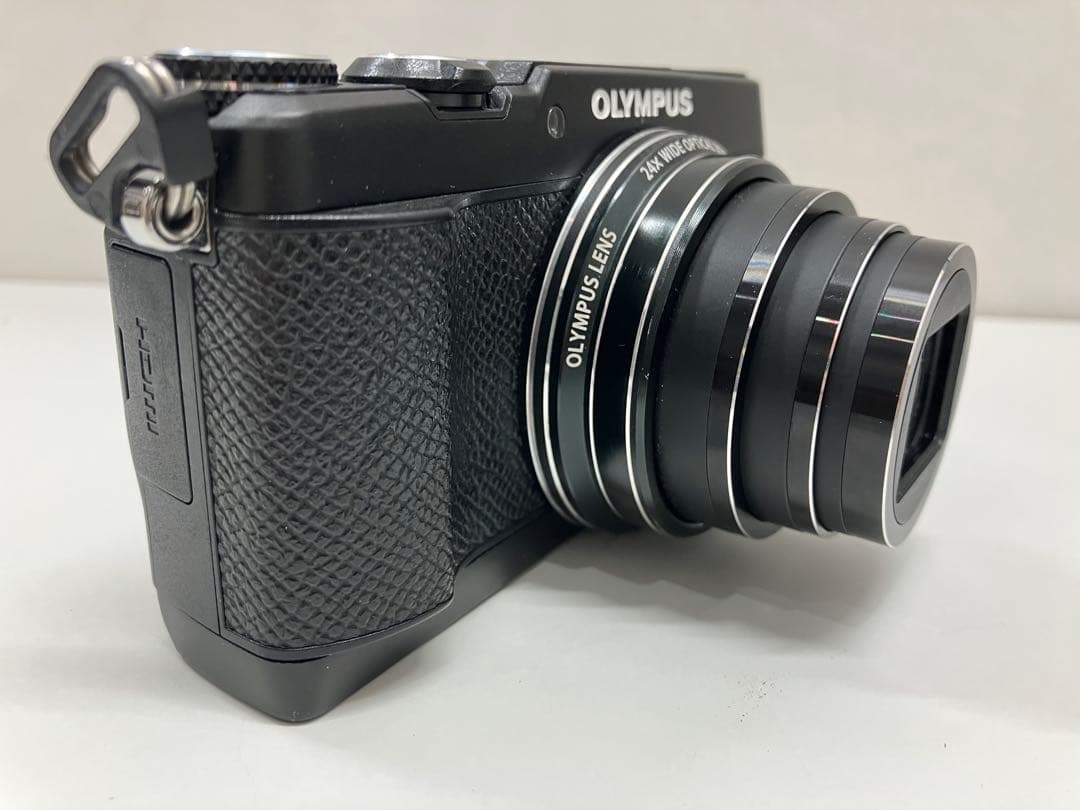 OLYMPUS OPTICAL 5-AXIS IS コンデジ【A988】
