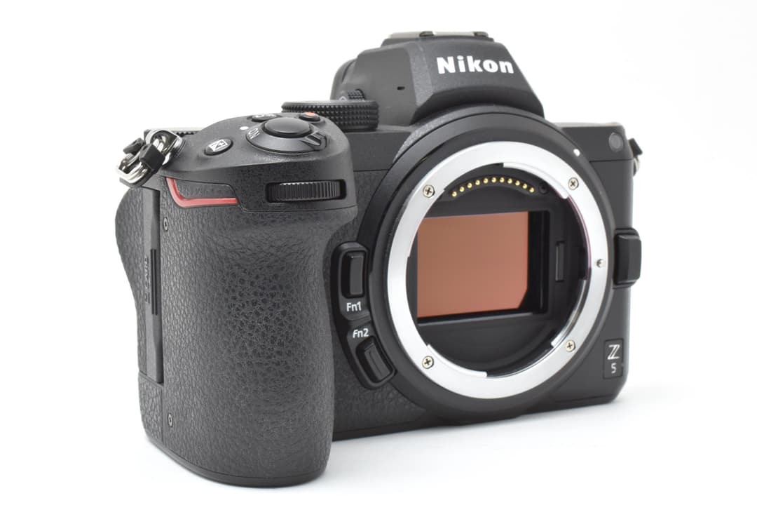 ■ほぼ新品■ ニコンZ5 ミラーレス一眼 #C892