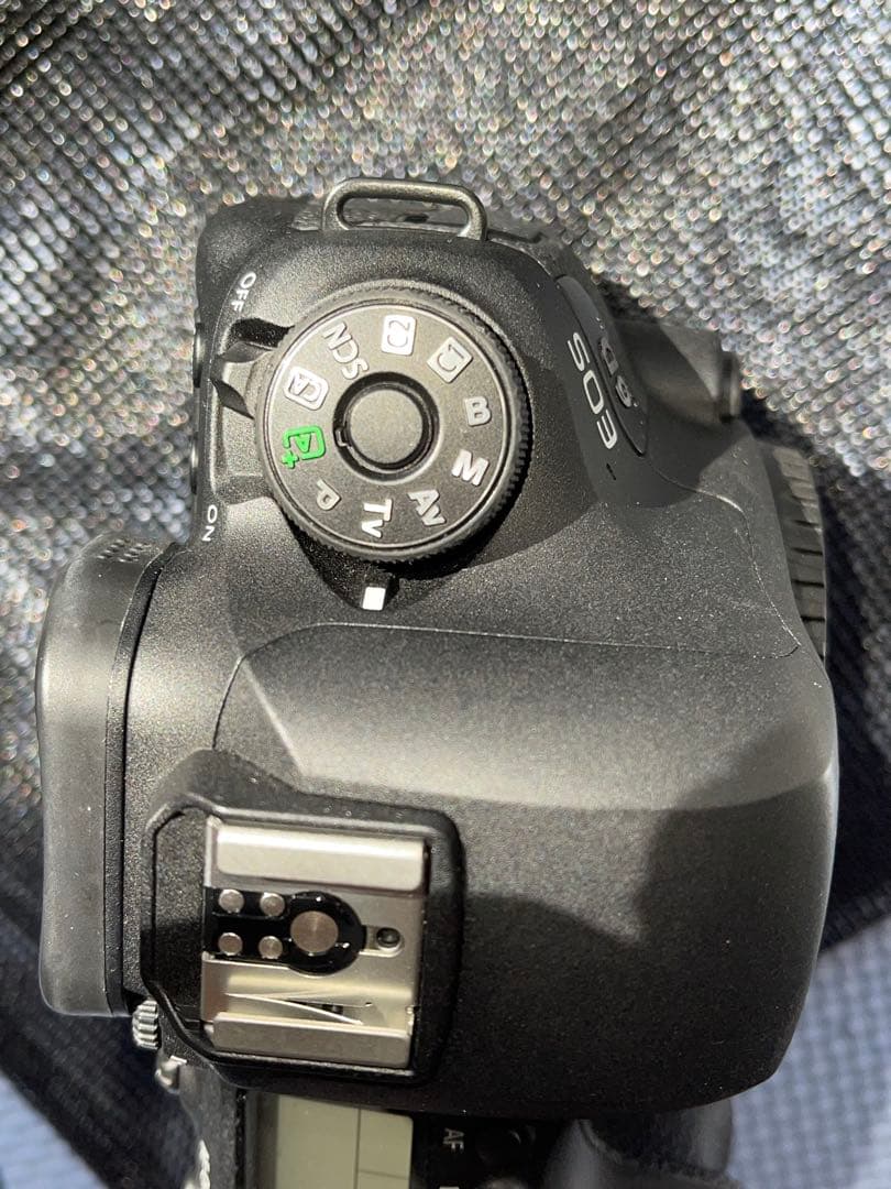 美品 Canon EOS 6D Mark II ボディ フルサイズ一眼レフ