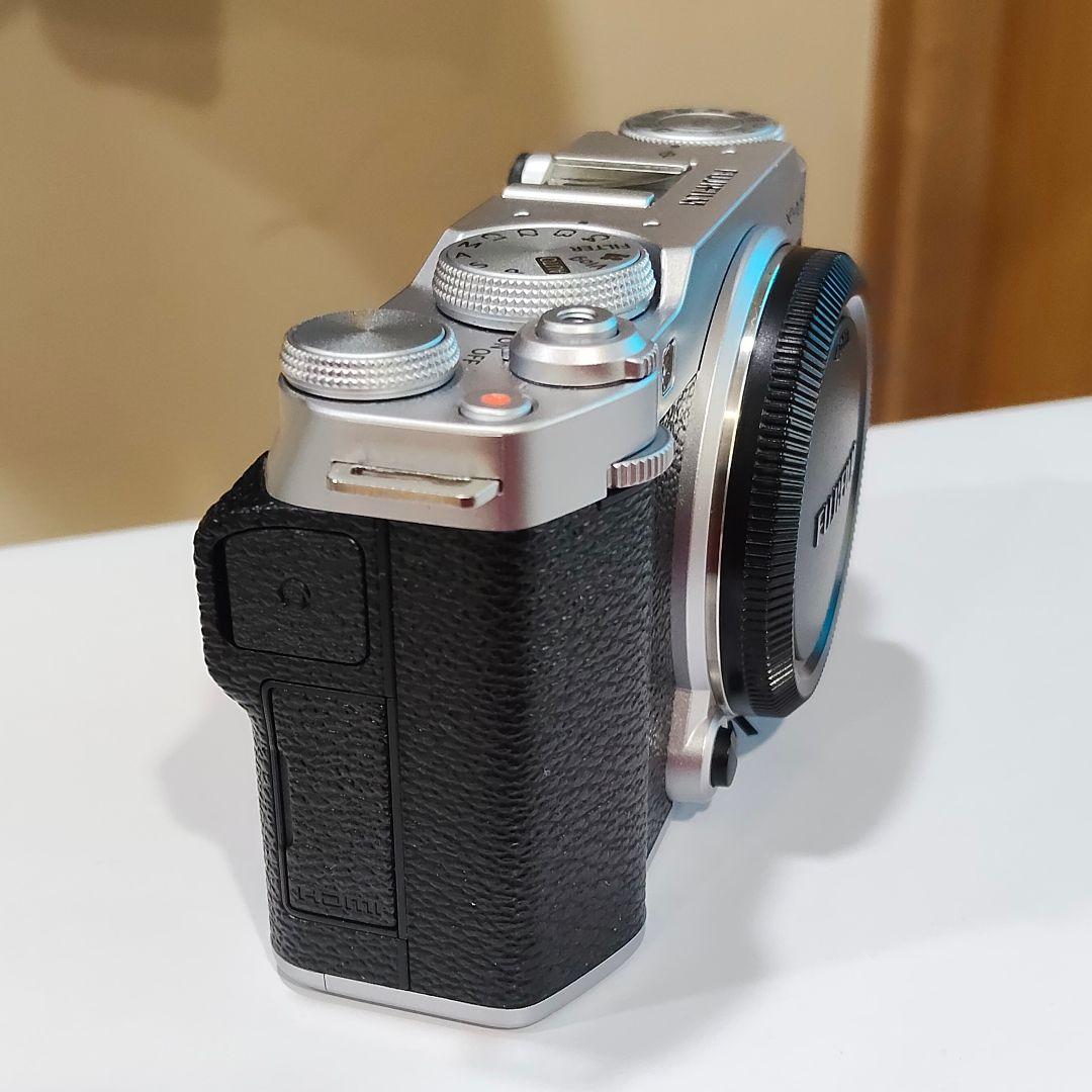 FUJIFILM デジタル一眼 X-M5 ボディ シルバー 富士フィルム
