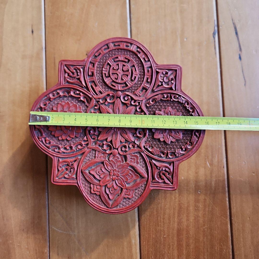 堆朱　八角形