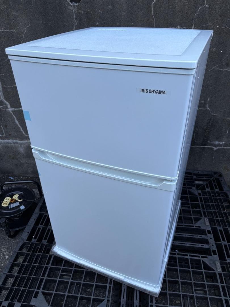 アイリスオーヤマ KRSD-9B-W 冷蔵庫 90L