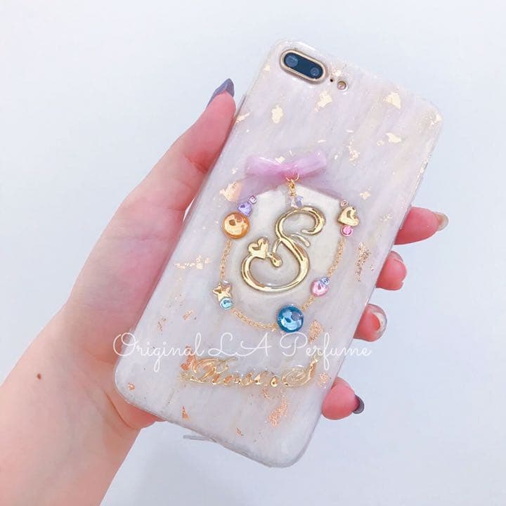 名入れ♡ミルキーホワイト♡リボンくすみカラー✨金箔入り⭐︎iPhoneケース