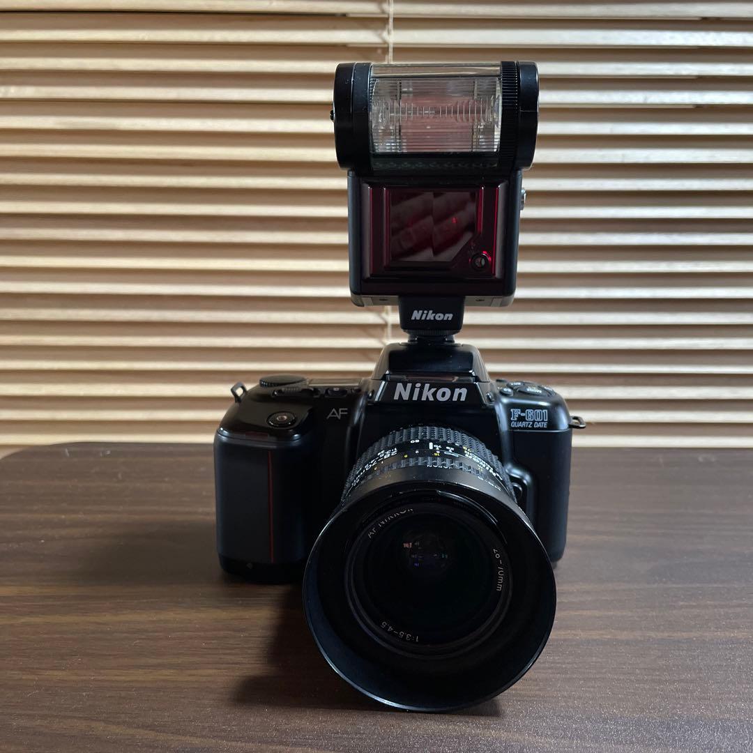 Nikon F-601 (フィルムカメラ、レンズ、ストロボ3点セット)