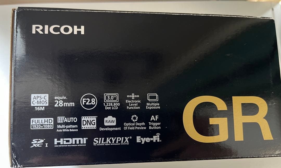 美品　RICOH GR コンパクトデジタルカメラ
