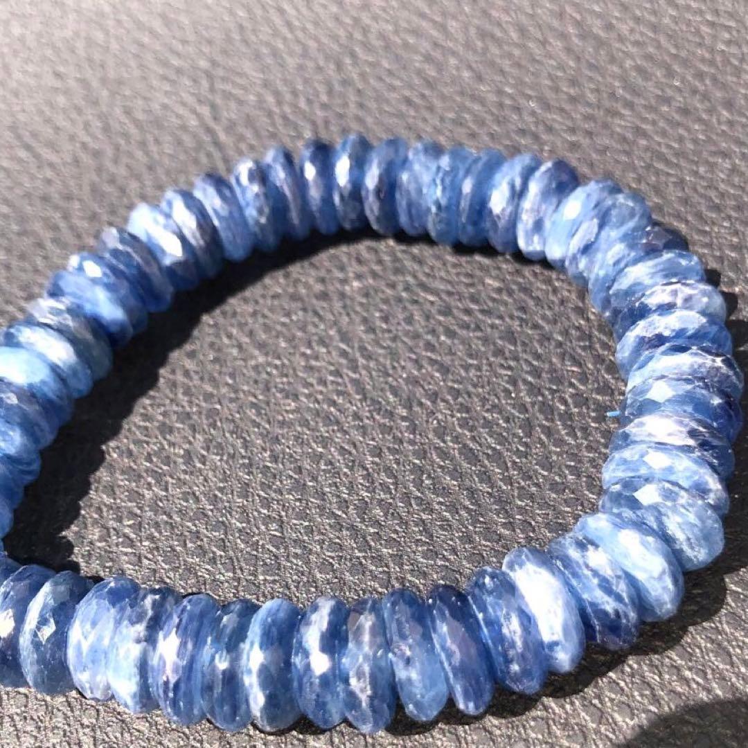 キラキラカイヤナイト ボタンカット　ブレスレット　天然石　アクセサリー