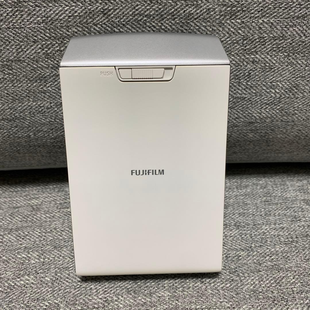 FUJIFILM スマートフォン用プリンター “スマホdeチェキ\"