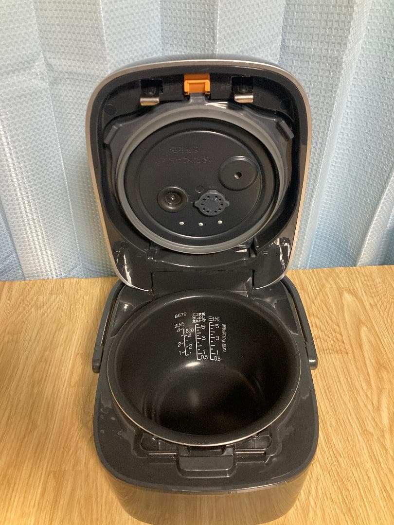 ★美品★22年製★象印 NW-JY10　圧力IH炊飯ジャー炊飯器 5.5合炊き