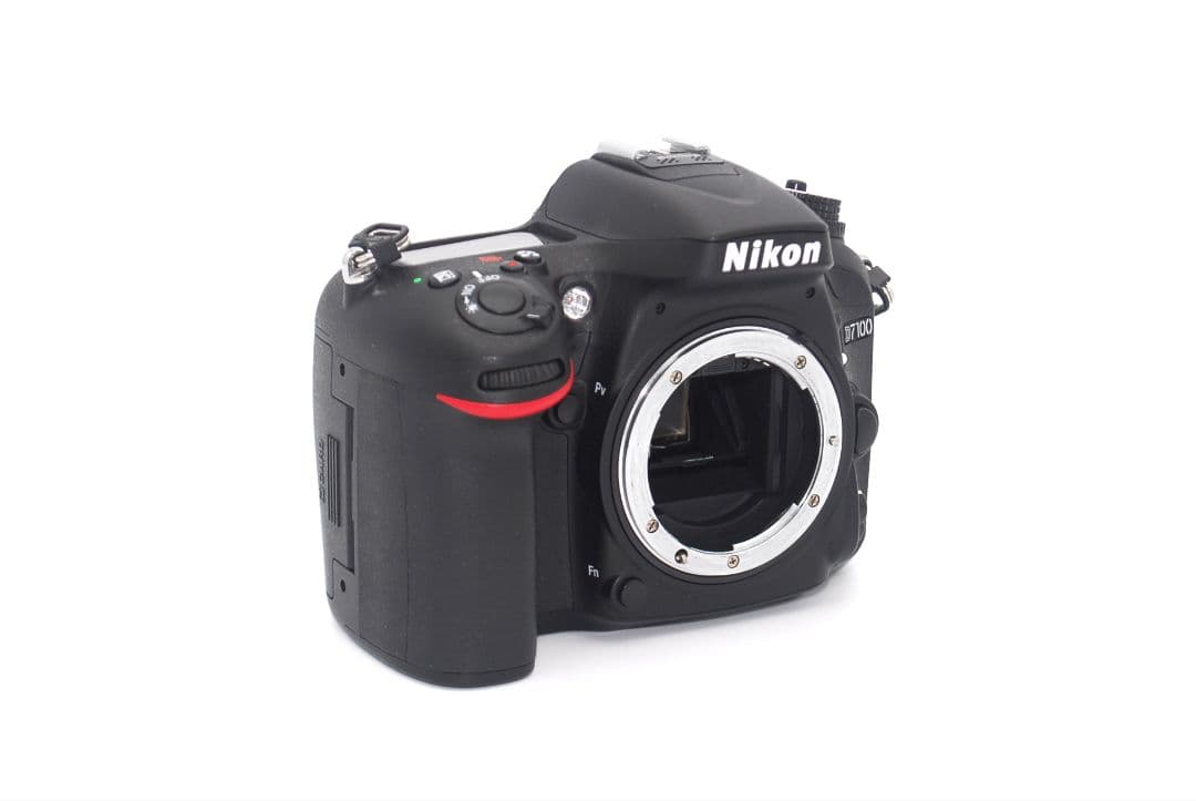元箱付き♪プロも認める高機能モデル♪Nikon D7100 ボディ♪