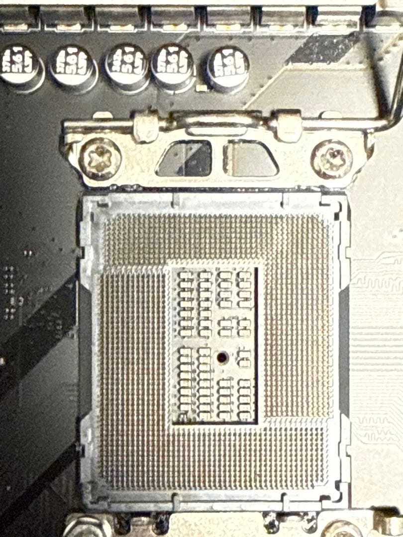 MSI Z790 EDGE TI MAX WIFI 動作確認済み