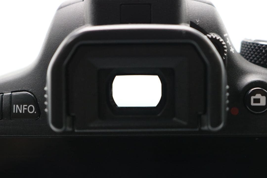 美品 【Canon EOS Kiss X7 ダブルレンズセット】　安心保証あり