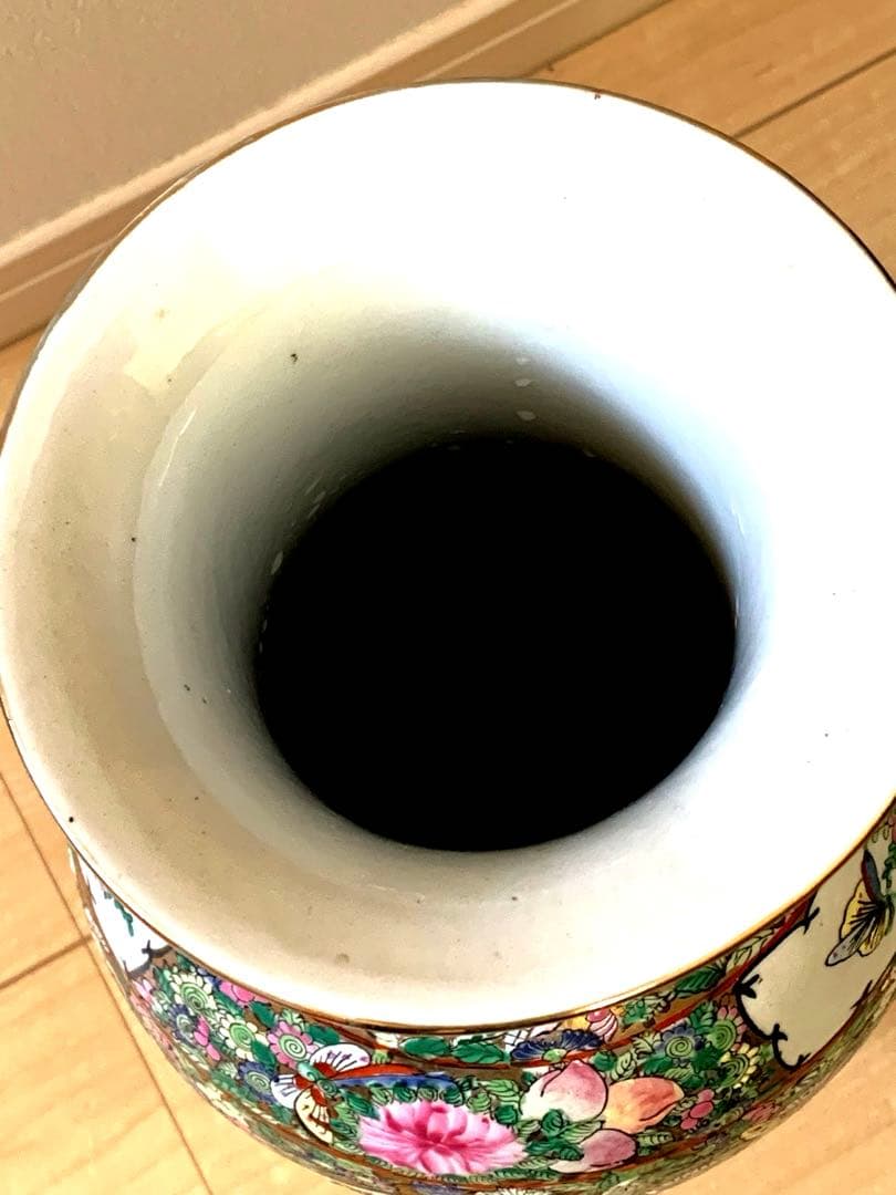 中国花瓶 壷 骨董アンティーク古美術品　コレクション中国陶磁器 【乾隆年製】在銘