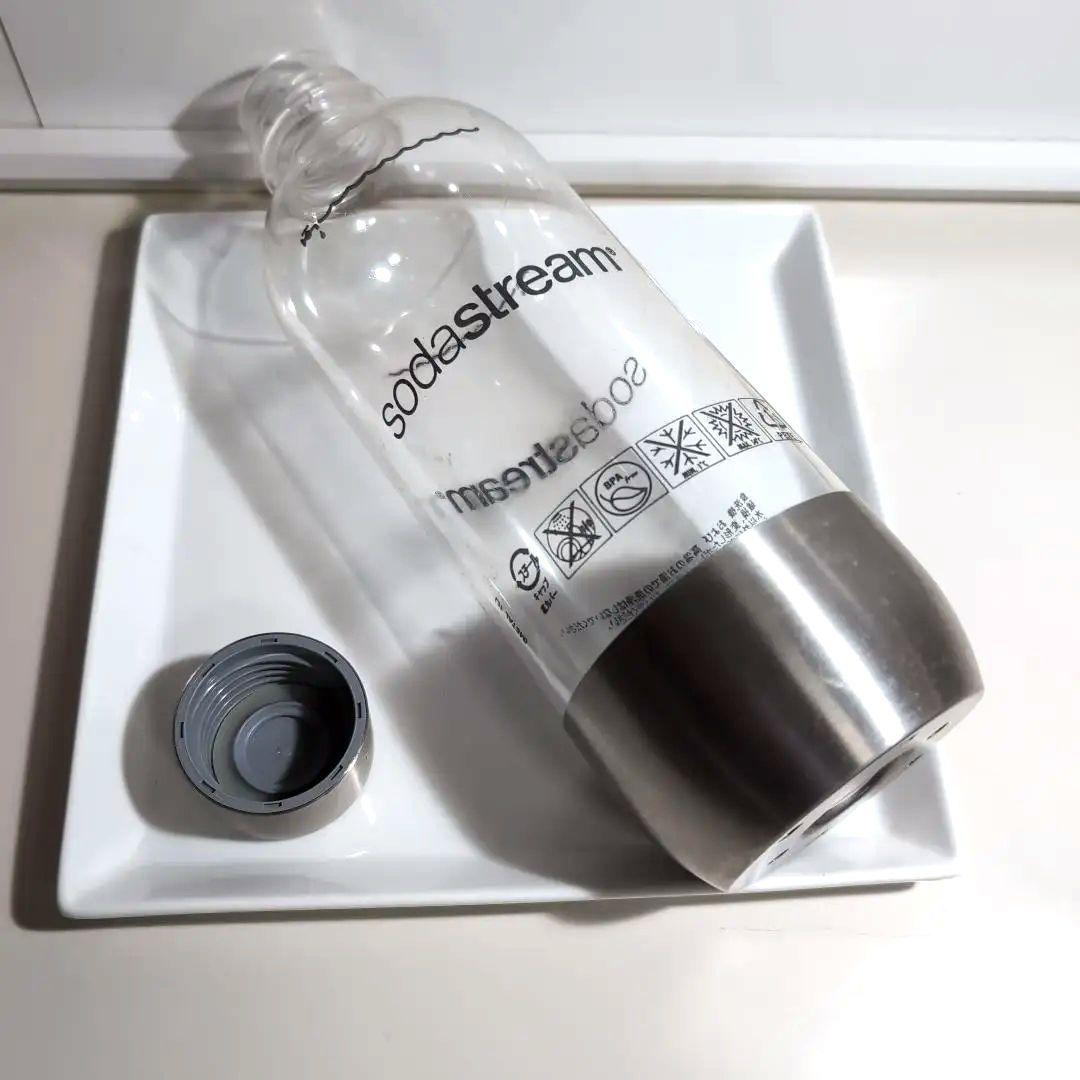 SodaStream Genesis Deluxe レッド/5点セット