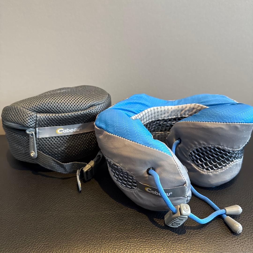 快適グッズ・旅行小物 Cabeau Evolution Cool Travel Pillow