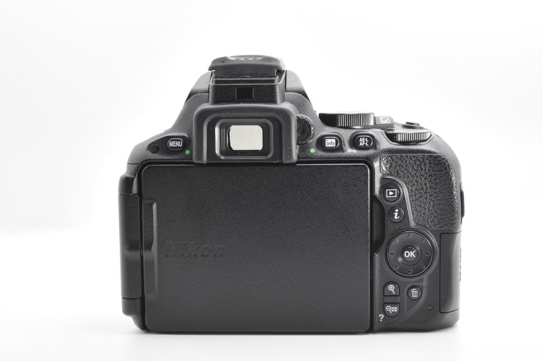 Nikon D5500 デジタル一眼レフ 手振れ補正 スマホ転送 入学式